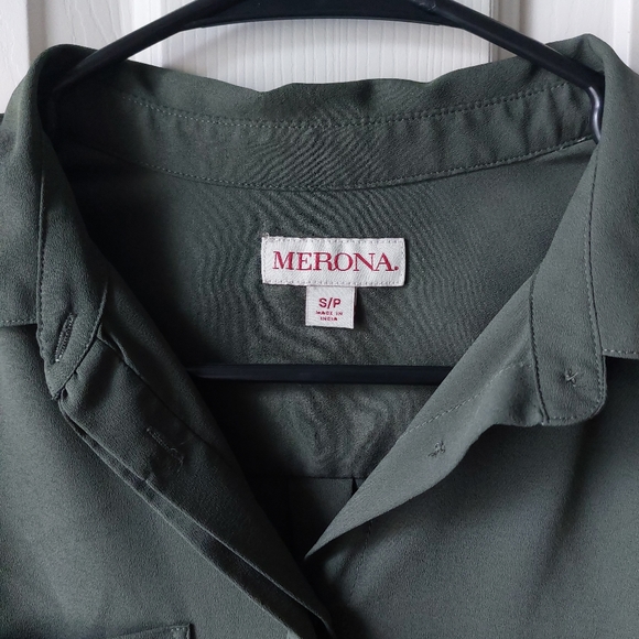 Merona - Green Sleeveless Button-Down Blouse - Picture 2 of 4